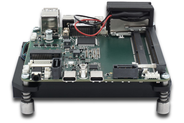 SBC PROFIVE® NUCS - AMD Ryzen™ 7 PRO 6850U